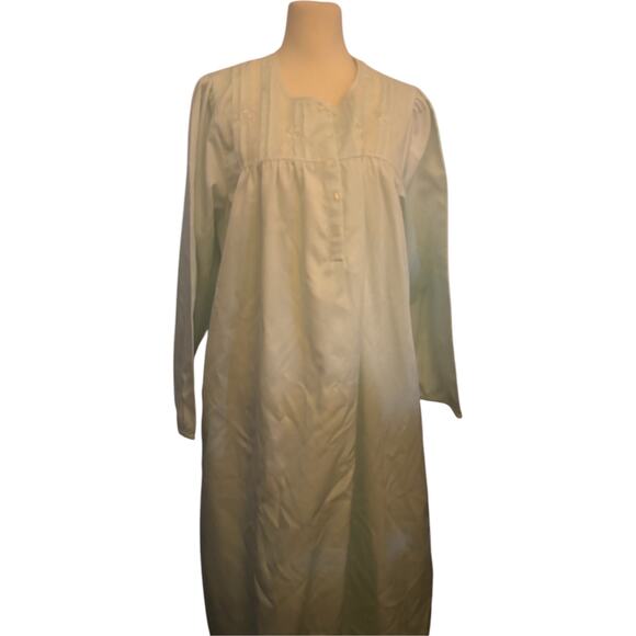 Miss Elaine Light Green Long Nightgown, Loungewear, Plus Size 1X - Picture 1 of 5